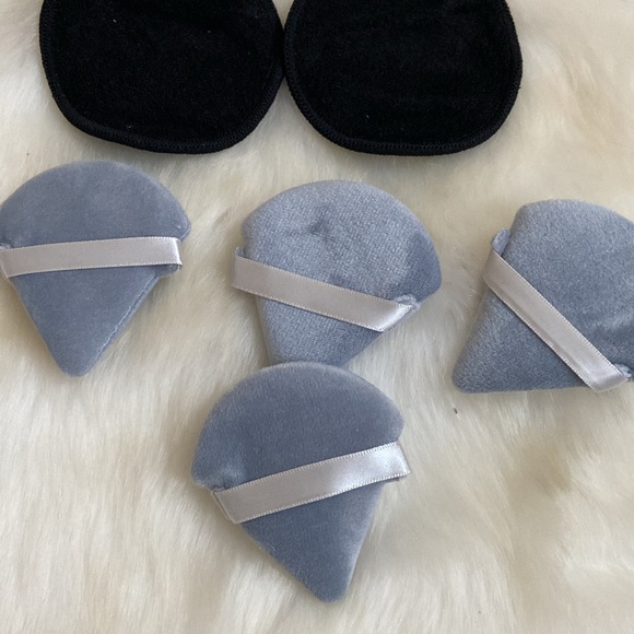 🆕Mini makeup sponges and remover cloths in mesh bag - Picture 2 of 2